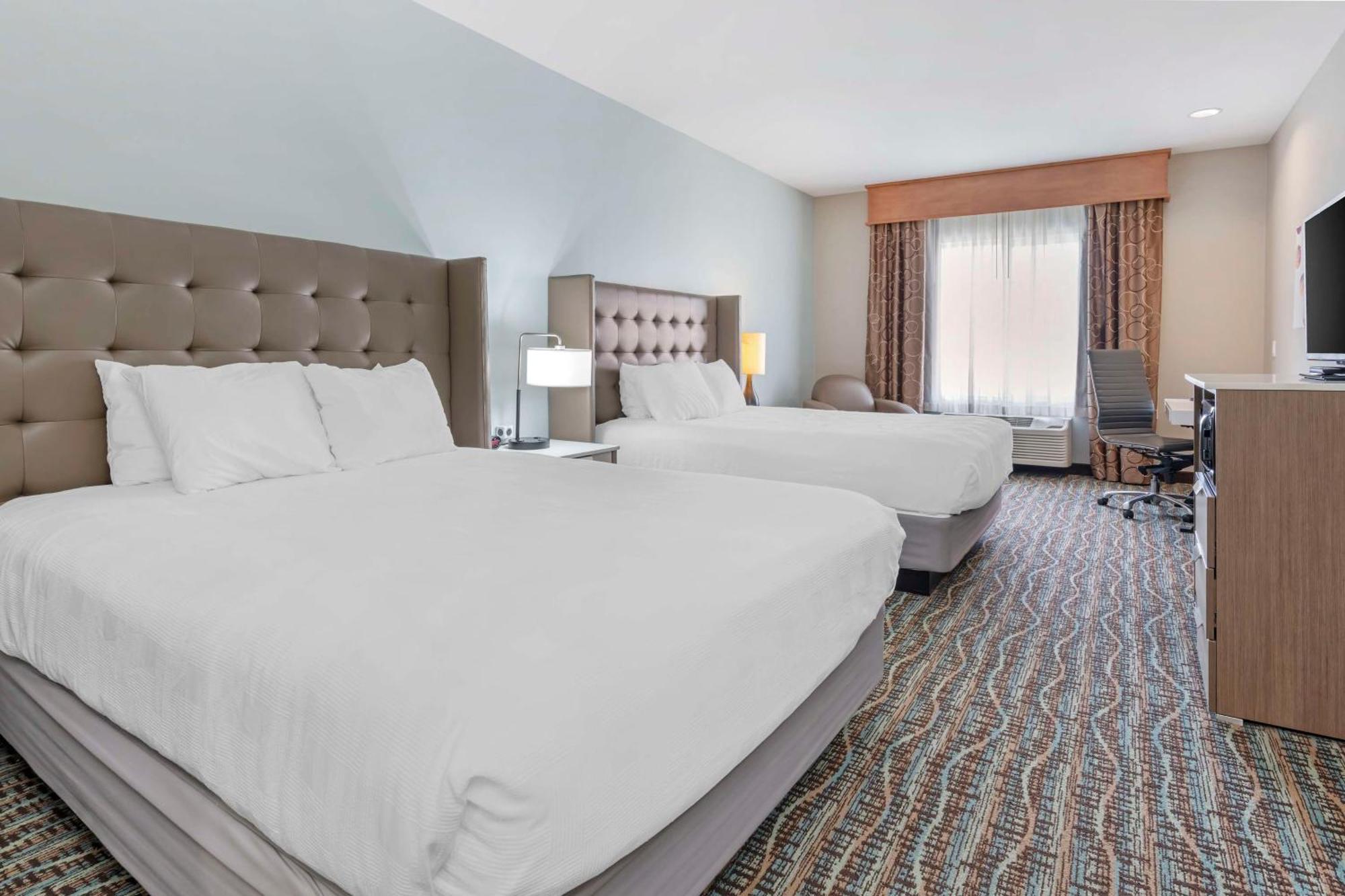 Best Western Plus Peppertree Inn At Omak Exterior foto