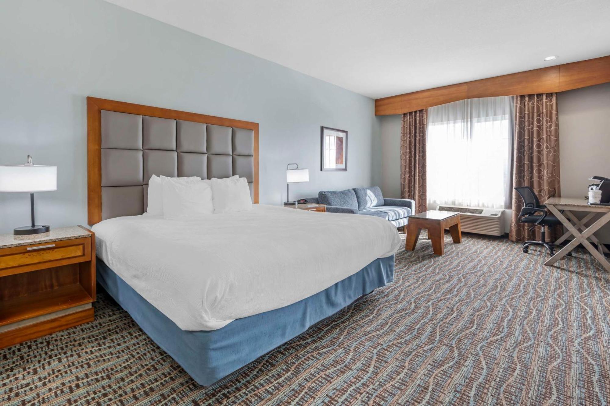 Best Western Plus Peppertree Inn At Omak Exterior foto