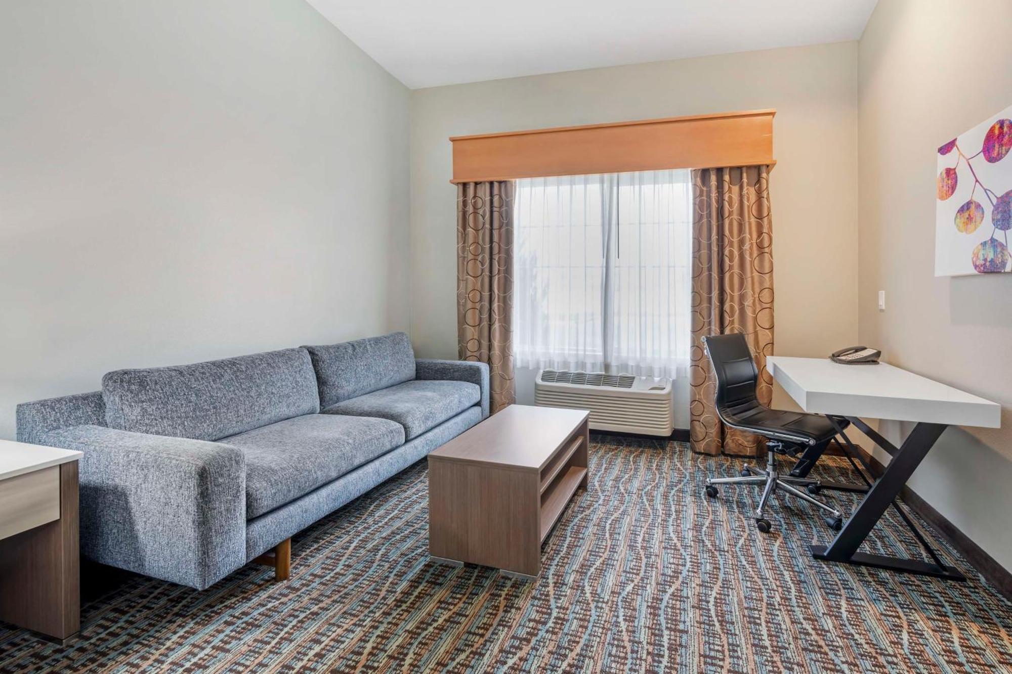Best Western Plus Peppertree Inn At Omak Exterior foto